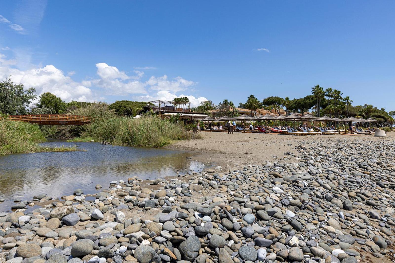 Apartamento Waves & Pines El Paraiso, Benamara Estepona